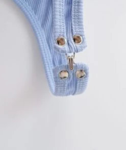 White One Shoulder Asymmetrical Edge Top | Chaewon - Le Sserafim -Amped Apparel White One Shoulder Asymmetrical Edge Top Chaewon Le Sserafim 10 600x713 1