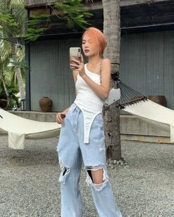 Amped Apparel 10 Amped Apparel -Amped Apparel White One Shoulder Asymmetrical Edge Top Chaewon Le Sserafim 2