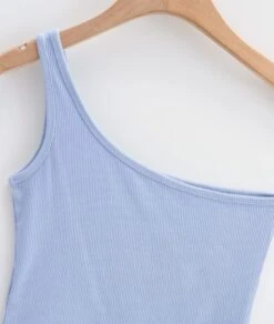 White One Shoulder Asymmetrical Edge Top | Chaewon - Le Sserafim -Amped Apparel White One Shoulder Asymmetrical Edge Top Chaewon Le Sserafim 9 600x710 1