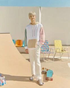 White Pastel Contrasting Hoodie | Jaemin - NCT -Amped Apparel White Pastel Contrasting Hoodie Jaemin NCT Idol 1 600x750 1