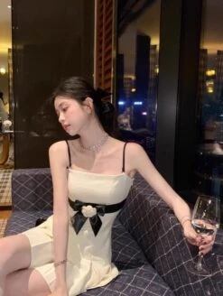 White Pleated Flower Bow Dress | Jennie - BlackPink