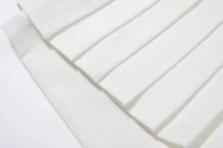 White Protruding Pleated Skorts | Haerin - NewJeans -Amped Apparel White Protruding Pleated Skorts Haerin NewJeans 3 600x398 1