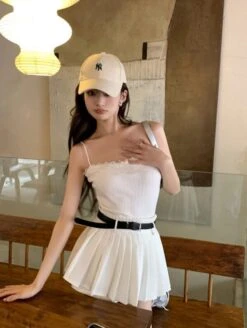 White Protruding Pleated Skorts | Haerin - NewJeans -Amped Apparel White Protruding Pleated Skorts Haerin NewJeans 4 600x797 1