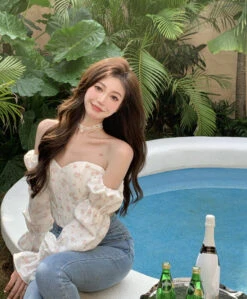 White Puffed Off-Shoulders Fishbone Top | Gahyeon - Dreamcatcher -Amped Apparel White Puffed Off Shoulders Fishbone Top Gahyeon Dreamcatcher 2 600x726 1