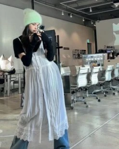 White Soft V-Neck Midi Dress | Yiren - Everglow -Amped Apparel White Soft V Neck Midi Dress Yiren Everglow Idol 600x749 1