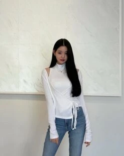 White Two-Piece Illusion Mock Neck Wrap Top | Wonyoung - IVE 11 White Two-Piece Illusion Mock Neck Wrap Top | Wonyoung - IVE -Amped Apparel White Two Piece Illusion Mock Neck Wrap Top Wonyoung IVE Idol 1 600x750 1