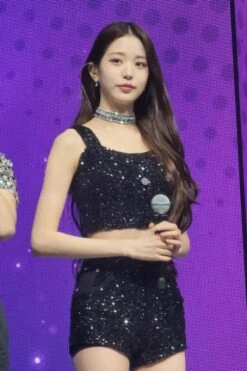 Black Shiny Crop Top | Wonyoung - IVE 15 Black Shiny Crop Top | Wonyoung - IVE -Amped Apparel Wonyoung Black Shiny Crop Top Inspiration 2 600x900 2