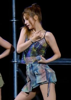 Green Gradient Multi-Pocket Denim Skirt | Yeji - ITZY 23 Green Gradient Multi-Pocket Denim Skirt | Yeji - ITZY -Amped Apparel Yeji ITZY Green Gradient Multi pocket Denim Skirt 2