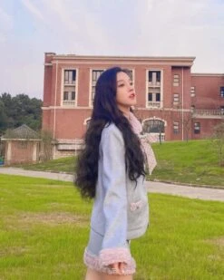 Blue Bowknot Woolen Skirt | Yuqi - (G)I-DLE -Amped Apparel Yuqi GI DLE Blue Bowknot Woolen Skirt 2 600x750 1