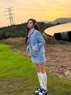 Blue Bowknot Woolen Skirt | Yuqi - (G)I-DLE -Amped Apparel Yuqi GI DLE Blue Bowknot Woolen Skirt 3 600x802 1